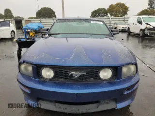 2007 Ford Mustang GT Deluxe with VIN 1ZVFT85H275365353, listed as a Copart auction lot 42509375 with 154,153 mi miles and Salvage Title. Bid and sale history available at DreamBid. Image 5.