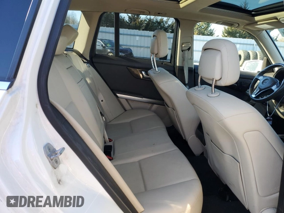 2015 Mercedes-Benz GLK 250 with VIN WDCGG0EB8FG433824, listed as a Copart auction lot 82274453 with 106,209 mi miles and . Bid and sale history available at DreamBid. Image 10.