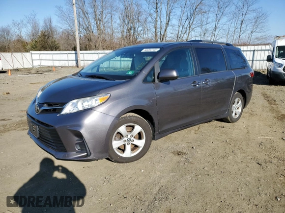 2018 Toyota Sienna LE Auto Access Seat with VIN 5TDKZ3DC8JS916931, listed as a Copart auction lot 50202705 with 62,577 mi miles and Salvage Title. Bid and sale history available at carsss.com. Image 1.