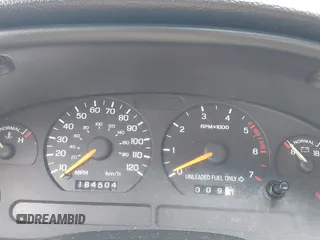 1994 Ford Mustang GT z VIN 1FALP42T0RF147393, wystawiony jako IAAI lot #42046032 z przebiegiem 184 504 mil mil oraz . Historia ofert i sprzedaży dostępna na DreamBid. Obrazek 16.