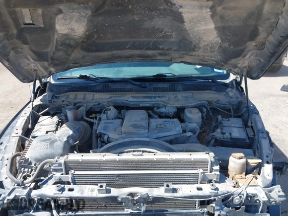 2018 Ram 2500 Tradesman z VIN 3C6UR5HL8JG283609, wystawiony jako IAAI lot #42491762 z przebiegiem 139 492 mil mil oraz . Historia ofert i sprzedaży dostępna na DreamBid. Obrazek 10.