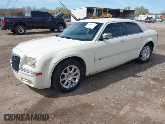 2010 Chrysler 300 C Hemi with VIN 2C3CA6CT8AH292887, listed as a IAAI auction lot 41844352 with 135,860 mi miles and . Bid and sale history available at carsss.com. Image 2.