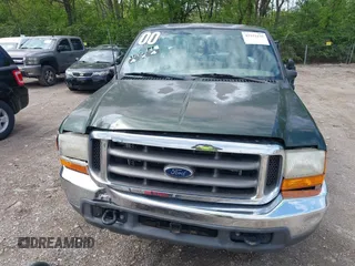 2000 Ford Super Duty F-250 XL with VIN 1FTNX21F9YED75853, listed as a IAAI auction lot 42152135 with 212,078 mi miles. Bid and sale history available at carsss.com. Image 6.