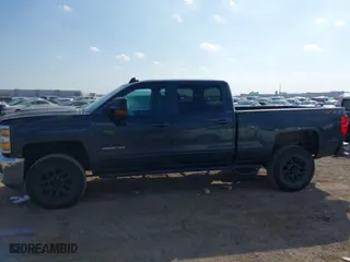 2018 Chevrolet Silverado 2500HD LT with VIN 1GC1KVEY7JF136571, listed as a IAAI auction lot 41520357 with 164,750 mi miles. Bid and sale history available at carsss.com. Image 14.