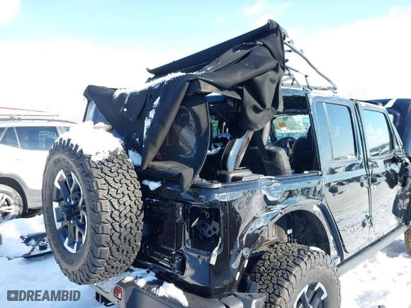 2024 Jeep Wrangler Rubicon with VIN 1C4PJXFG7RW357260, listed as a IAAI auction lot 40819801 with 3,890 mi miles. Bid and sale history available at carsss.com. Image 6.