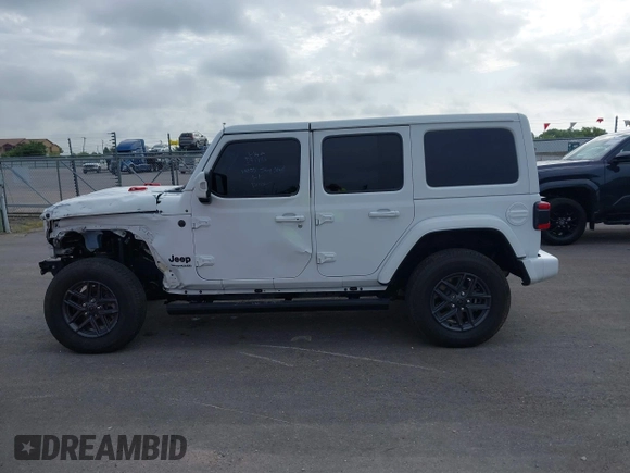 2022 Jeep Wrangler Unlimited Sahara with VIN 1C4HJXEN9NW190351, listed as a IAAI auction lot 42741722 with 40,794 mi miles and . Bid and sale history available at DreamBid. Image 14.