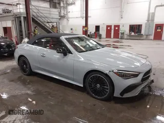 2025 Mercedes-Benz CLE 300 z VIN W1KMK4HB7SF049646, wystawiony jako IAAI lot #42077790 z przebiegiem 5593 mil mil oraz . Historia ofert i sprzedaży dostępna na DreamBid. Obrazek 1.