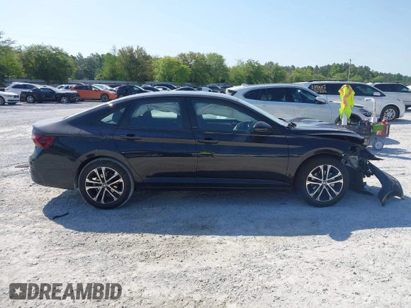 2024 Volkswagen Jetta Sport with VIN 3VWAM7BUXRM064443, listed as a IAAI auction lot 42049756 with 9,722 mi miles and . Bid and sale history available at DreamBid. Image 13.