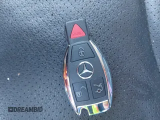 2006 Mercedes-Benz E 350 z VIN WDBUF56J26A864191, wystawiony jako IAAI lot #41713078 z przebiegiem 127 627 mil mil oraz . Historia ofert i sprzedaży dostępna na DreamBid. Obrazek 11.
