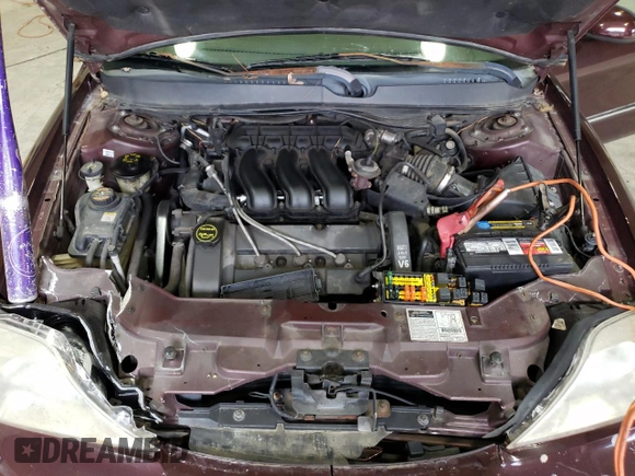 2001 Mercury Sable LS with VIN 1MEHM55S81A613752, listed as a Copart auction lot 85286584 with 154,608 mi miles and Clean Title. Bid and sale history available at DreamBid. Image 11.