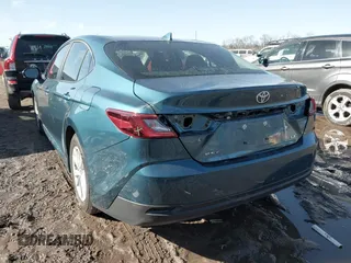 2025 Toyota Camry LE with VIN 4T1DAACK5SU068576, listed as a IAAI auction lot 41746222 with 3,674 mi miles and . Bid and sale history available at DreamBid. Image 3.