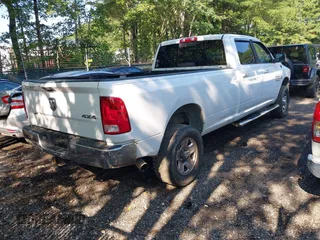 2016 Ram 2500 Big Horn with VIN 3C6UR5JL2GG221738, listed as a IAAI auction lot 42658336 with 253,086 mi miles and . Bid and sale history available at DreamBid. Image 4.