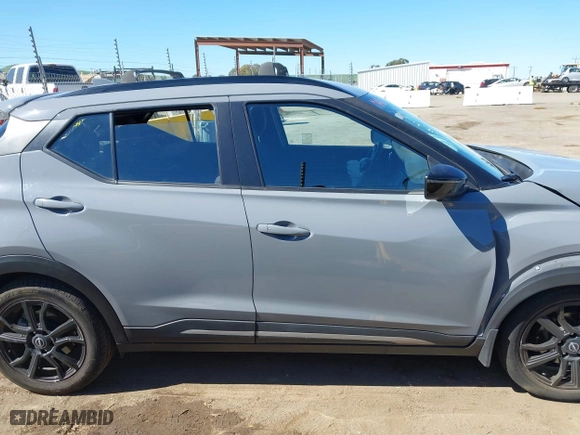2022 Nissan Kicks SR with VIN 3N1CP5DV2NL486366, listed as a IAAI auction lot 41754498 with 50,998 mi miles. Bid and sale history available at carsss.com. Image 14.