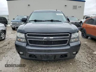 2011 Chevrolet Suburban LT z VIN 1GNSKJE37BR272949, wystawiony jako Copart lot #55329935 z przebiegiem 211 997 mil mil oraz Nie do naprawy • Non repairable. Historia ofert i sprzedaży dostępna na DreamBid. Obrazek 5.