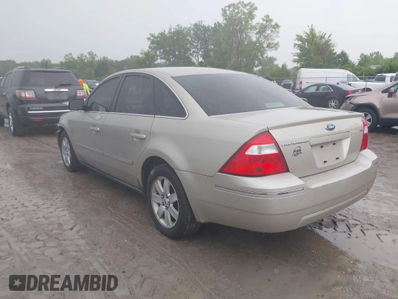 2005 Ford Five Hundred SEL z VIN 1FAFP24145G140044, wystawiony jako IAAI lot #42457383 z przebiegiem 196 564 mil mil oraz . Historia ofert i sprzedaży dostępna na DreamBid. Obrazek 3.