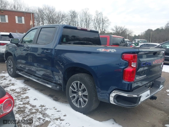 2022 Chevrolet Silverado 1500 LT with VIN 3GCPDKEK4NG621012, listed as a IAAI auction lot 41292608 with 33,940 mi miles. Bid and sale history available at carsss.com. Image 3.