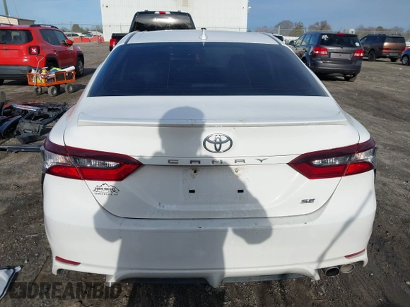 2022 Toyota Camry SE with VIN 4T1G11AK4NU620329, listed as a IAAI auction lot 41582065 with 50,000 mi miles and . Bid and sale history available at carsss.com. Image 17.
