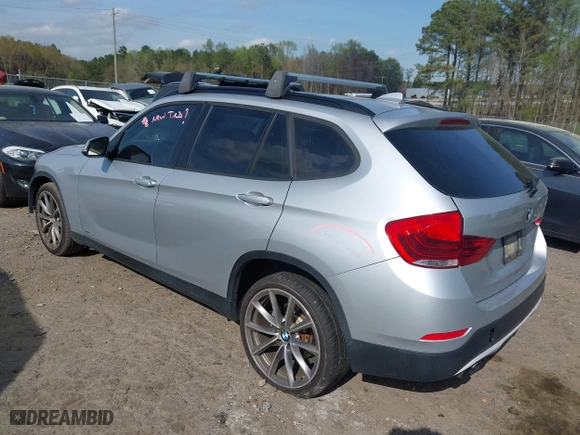 2013 BMW X1 28i with VIN WBAVM1C54DVW41570, listed as a IAAI auction lot 41909262 with 78,225 mi miles. Bid and sale history available at carsss.com. Image 3.