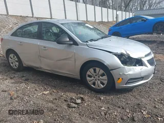 2014 Chevrolet Cruze LS with VIN 1G1PA5SH3E7178262, listed as a IAAI auction lot 42001205 with 159,174 mi miles and . Bid and sale history available at carsss.com. Image 1.