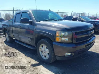 2011 Chevrolet Silverado 1500 LT with VIN 1GCRKSE35BZ102876, listed as a IAAI auction lot 42034079 with 208,956 mi miles and . Bid and sale history available at DreamBid. Image 1.