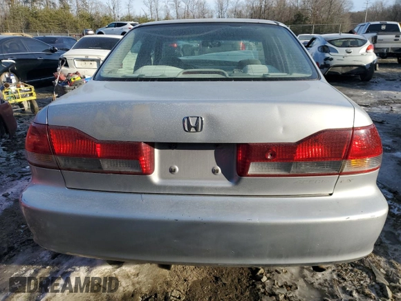 2001 Honda Accord LX z VIN 1HGCG56471A146182, wystawiony jako Copart lot #42026935 z przebiegiem Nie podano mil oraz Szkoda całkowita • Salvage title. Historia ofert i sprzedaży dostępna na DreamBid. Obrazek 6.