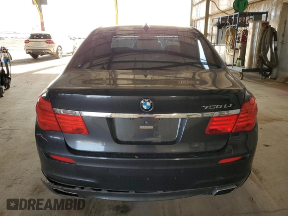 2011 BMW 7 Series 750Li z VIN WBAKB8C58BC852166, wystawiony jako Copart lot #51004065 z przebiegiem 110 499 mil mil oraz Szkoda całkowita • Salvage title. Historia ofert i sprzedaży dostępna na DreamBid. Obrazek 6.