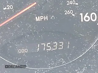 2005 Toyota Avalon XL z VIN 4T1BK36B45U052711, wystawiony jako IAAI lot #42363850 z przebiegiem 175 331 mil mil oraz . Historia ofert i sprzedaży dostępna na DreamBid. Obrazek 12.