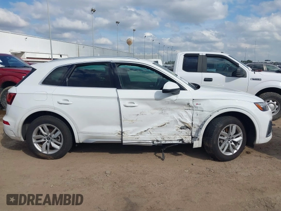 2022 Audi Q5 S line Premium with VIN WA1GAAFY8N2017164, listed as a IAAI auction lot 41455881 with 64,092 mi miles. Bid and sale history available at carsss.com. Image 13.