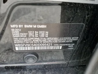 2013 BMW M5 z VIN WBSFV9C54DD095421, wystawiony jako Copart lot #53492515 z przebiegiem Nie podano mil oraz Szkoda całkowita • Salvage title. Historia ofert i sprzedaży dostępna na DreamBid. Obrazek 13.
