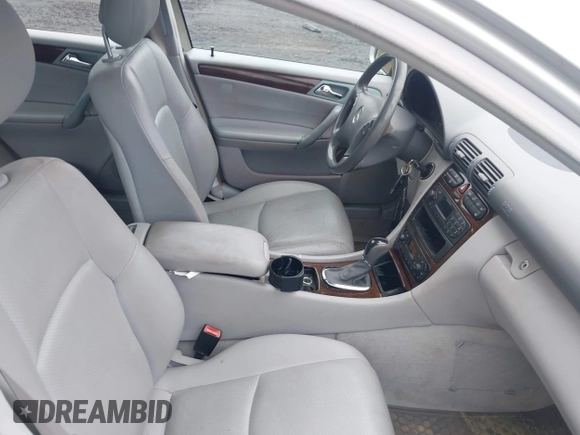 2003 Mercedes-Benz C 320 with VIN WDBRF64J83F345515, listed as a IAAI auction lot 42505646 with 186,819 mi miles and . Bid and sale history available at DreamBid. Image 5.
