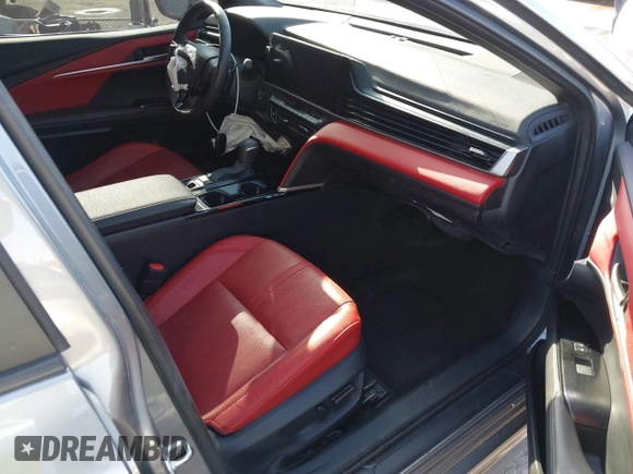 2025 Toyota Camry LE с VIN 4T1DBADK2SU510631, выставлен на аукционе IAAI как лот 41969244 с пробегом 10 039 миль миль и . История ставок и продаж доступна на DreamBid. Изображение 5.