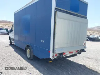 2016 Ford Transit с VIN 1FDBF9ZM8GKA85326, выставлен на аукционе IAAI как лот 42427897 с пробегом Не указан миль и . История ставок и продаж доступна на DreamBid. Изображение 3.