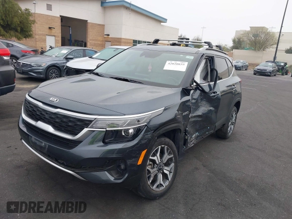 2021 Kia Seltos EX with VIN KNDERCAA7M7155081, listed as a IAAI auction lot 42020035 with 44,513 mi miles. Bid and sale history available at carsss.com. Image 2.