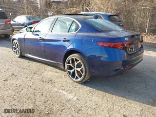 2021 Alfa Romeo Giulia Ti with VIN ZARFANBN4M7648988, listed as a IAAI auction lot 41275050 with 52,950 mi miles. Bid and sale history available at carsss.com. Image 3.