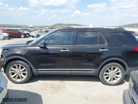 2013 Ford Explorer Limited with VIN 1FM5K8F80DGA83711, listed as a IAAI auction lot 41887865 with 77,922 mi miles. Bid and sale history available at carsss.com. Image 15.