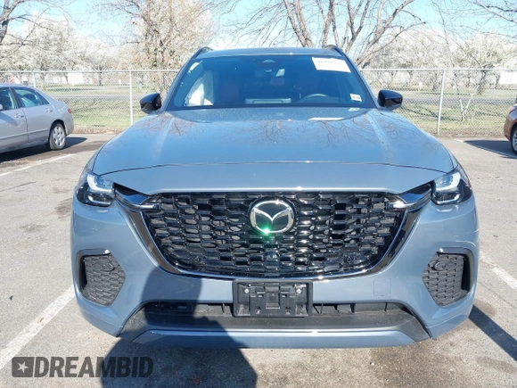 2025 Mazda CX-70 S Premium with VIN JM3KJDHC8S1102288, listed as a IAAI auction lot 41994535 with 2,122 mi miles and . Bid and sale history available at DreamBid. Image 13.