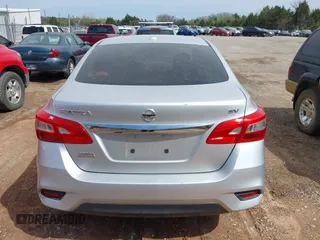 2019 Nissan Sentra SV z VIN 3N1AB7AP2KY296928, wystawiony jako IAAI lot #41923708 z przebiegiem 70 853 mil mil oraz . Historia ofert i sprzedaży dostępna na DreamBid. Obrazek 16.