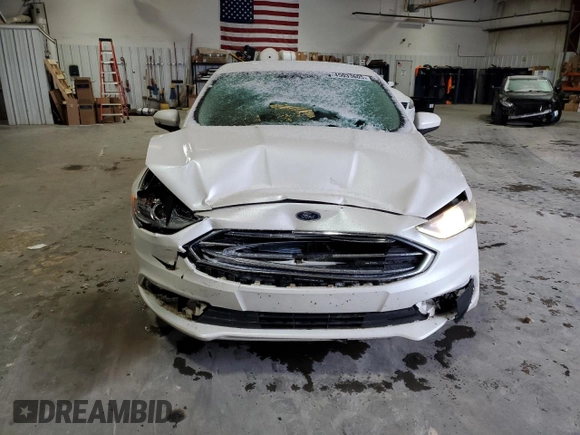 2017 Ford Fusion SE with VIN 3FA6P0HD0HR170941, listed as a Copart auction lot 45033605 with 84,935 mi miles and Salvage Title. Bid and sale history available at carsss.com. Image 5.