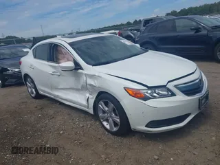 2015 Acura ILX with VIN 19VDE1F30FE006478, listed as a IAAI auction lot 40256348 with 50,938 mi miles. Bid and sale history available at carsss.com. Image 1.