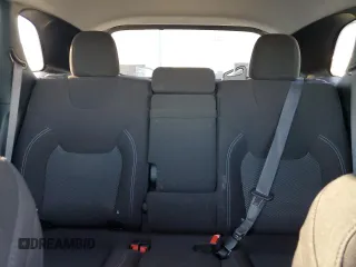2019 Jeep Cherokee Latitude z VIN 1C4PJMCB0KD140030, wystawiony jako Copart lot #77901084 z przebiegiem 184 787 mil mil oraz Szkoda całkowita • Salvage title. Historia ofert i sprzedaży dostępna na DreamBid. Obrazek 10.