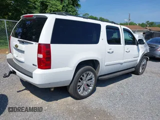 2007 Chevrolet Suburban LTZ with VIN 1GNFK16367J193729, listed as a IAAI auction lot 42621298 with 262,721 mi miles and . Bid and sale history available at DreamBid. Image 4.