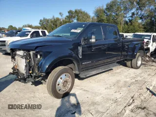 2022 Ford Super Duty F-450 DRW XL with VIN 1FT8W4DT9NEE32836, listed as a Copart auction lot 42381085 with 55,679 mi miles and Salvage Title. Bid and sale history available at carsss.com. Image 1.