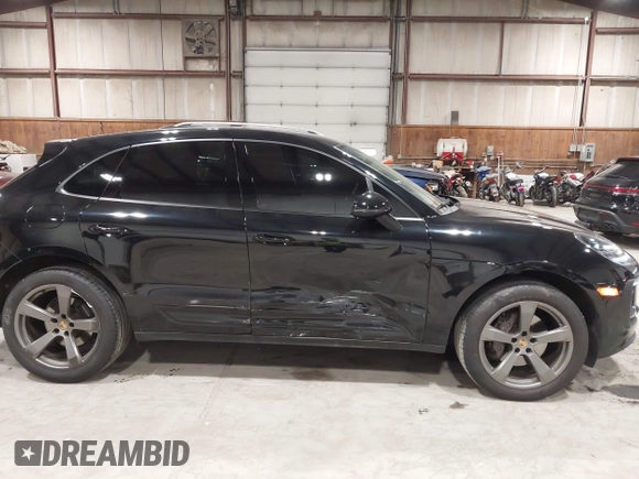 2022 Porsche Macan with VIN WP1AA2A54NLB11338, listed as a IAAI auction lot 42476948 with 34,906 mi miles and . Bid and sale history available at DreamBid. Image 6.