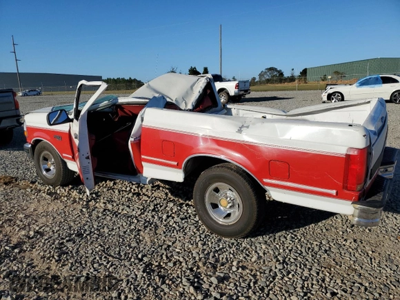 1992 Ford F-150 with VIN 1FTDF15Y3NNA18376, listed as a Copart auction lot 77421854 with 0 mi miles and Salvage Title. Bid and sale history available at carsss.com. Image 2.