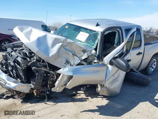 2010 Chevrolet Silverado 1500 LS with VIN 3GCRKREA3AG205283, listed as a IAAI auction lot 41757424 with 1 mi miles. Bid and sale history available at carsss.com. Image 6.