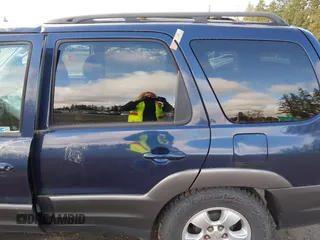2004 Mazda Tribute LX with VIN 4F2CZ94114KM12271, listed as a IAAI auction lot 41955165 with Not Provided miles and . Bid and sale history available at carsss.com. Image 12.