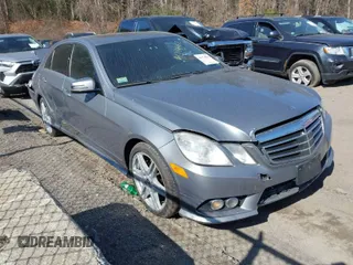 2010 Mercedes-Benz E-Class E 350 Luxury with VIN WDDHF8HBXAA165061, listed as a IAAI auction lot 41774862 with 221,377 mi miles. Bid and sale history available at carsss.com. Image 1.