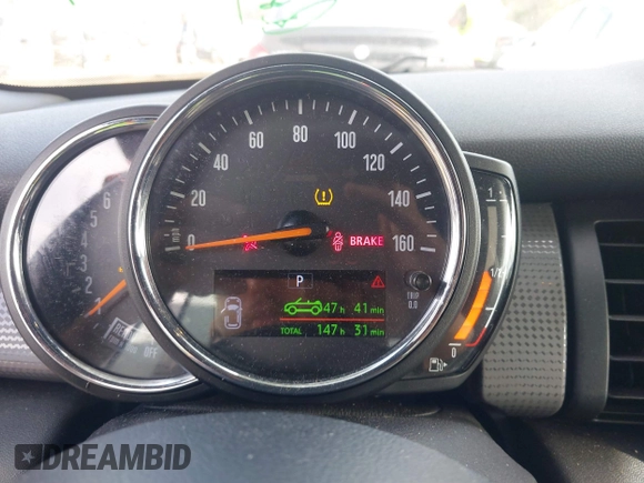 2019 MINI Convertible Cooper with VIN WMWWG5C59K3F79792, listed as a IAAI auction lot 41779813 with 25,671 mi miles and . Bid and sale history available at DreamBid. Image 7.