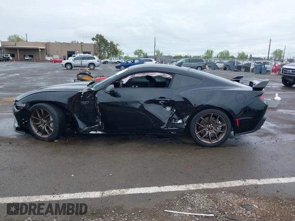 2024 Ford Mustang GT with VIN 1FA6P8CF5R5417110, listed as a IAAI auction lot 41975813 with 5,487 mi miles and . Bid and sale history available at DreamBid. Image 14.