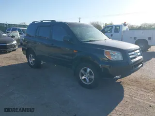 2006 Honda Pilot EX-L with VIN 2HKYF185X6H540975, listed as a IAAI auction lot 41992327 with 211,898 mi miles. Bid and sale history available at carsss.com. Image 1.